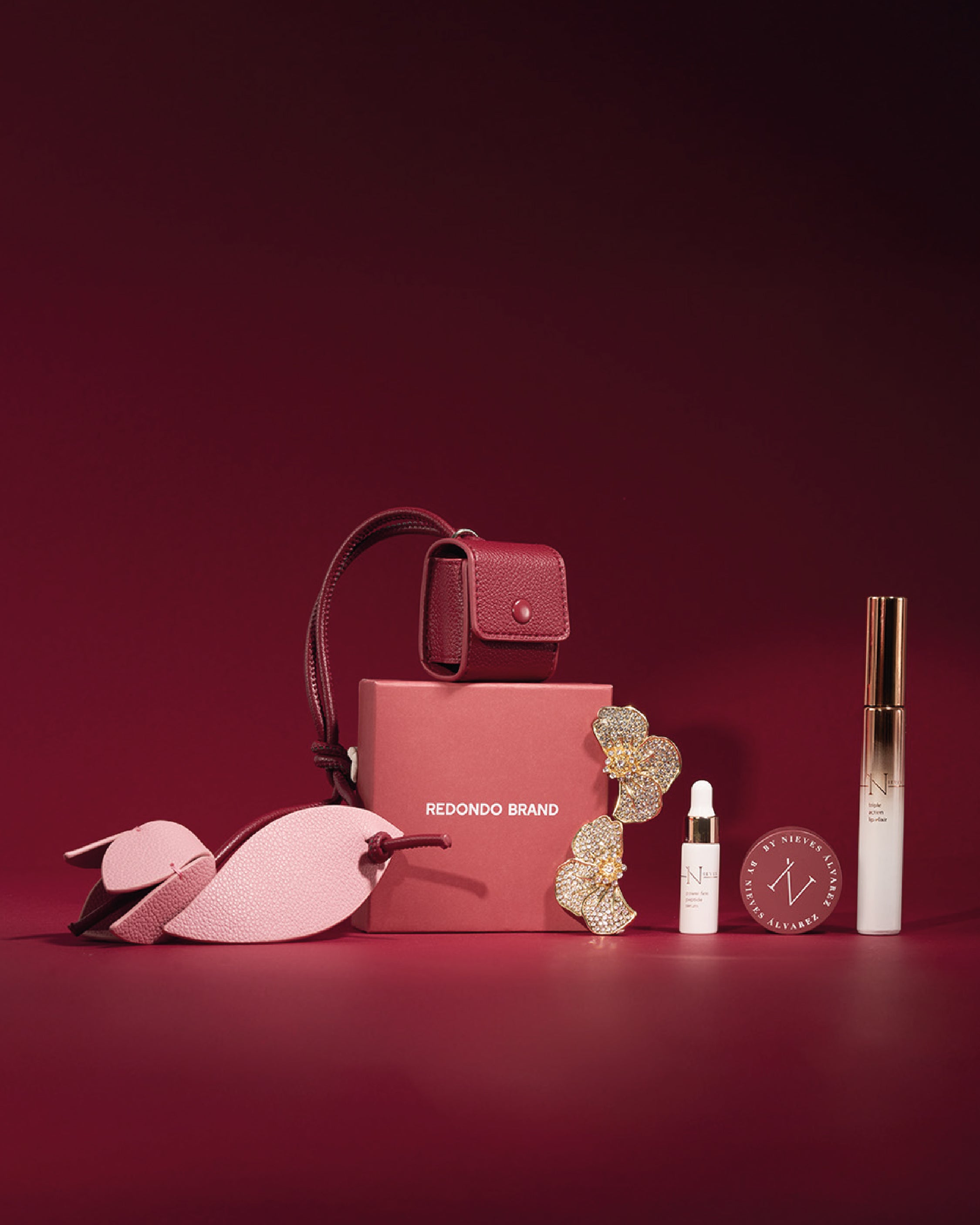 Christmas Box - Nieves Beauty x Redondo Brand